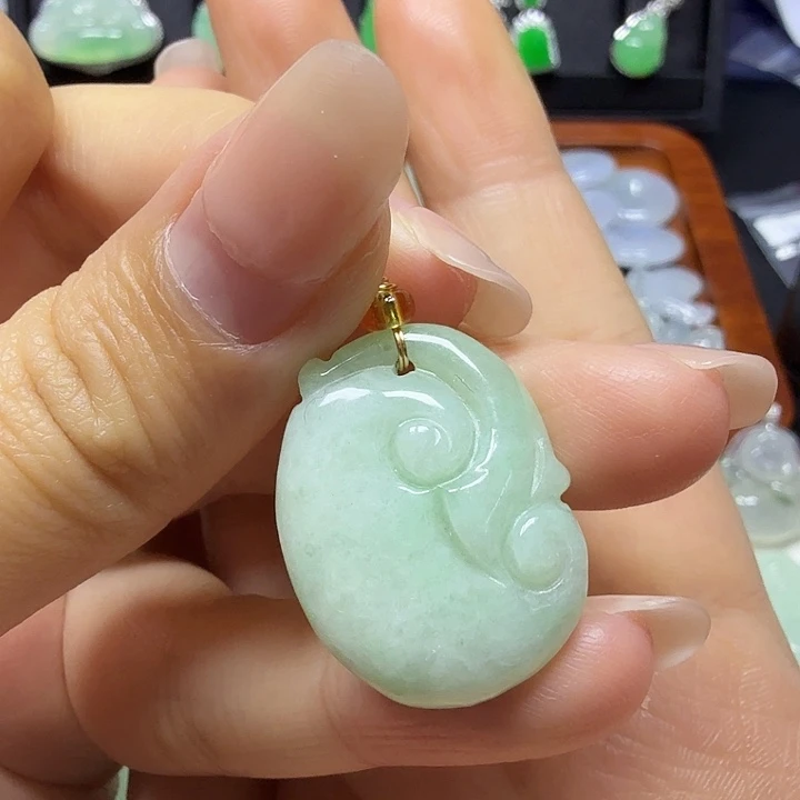 翡翠裸石天然翡翠如意