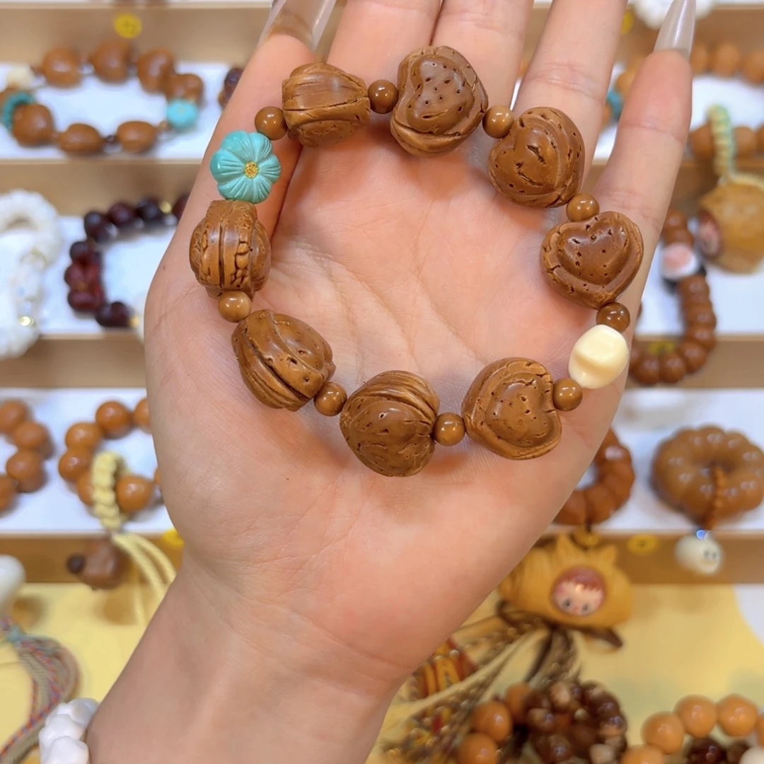 星月菩提手串桃核爱心