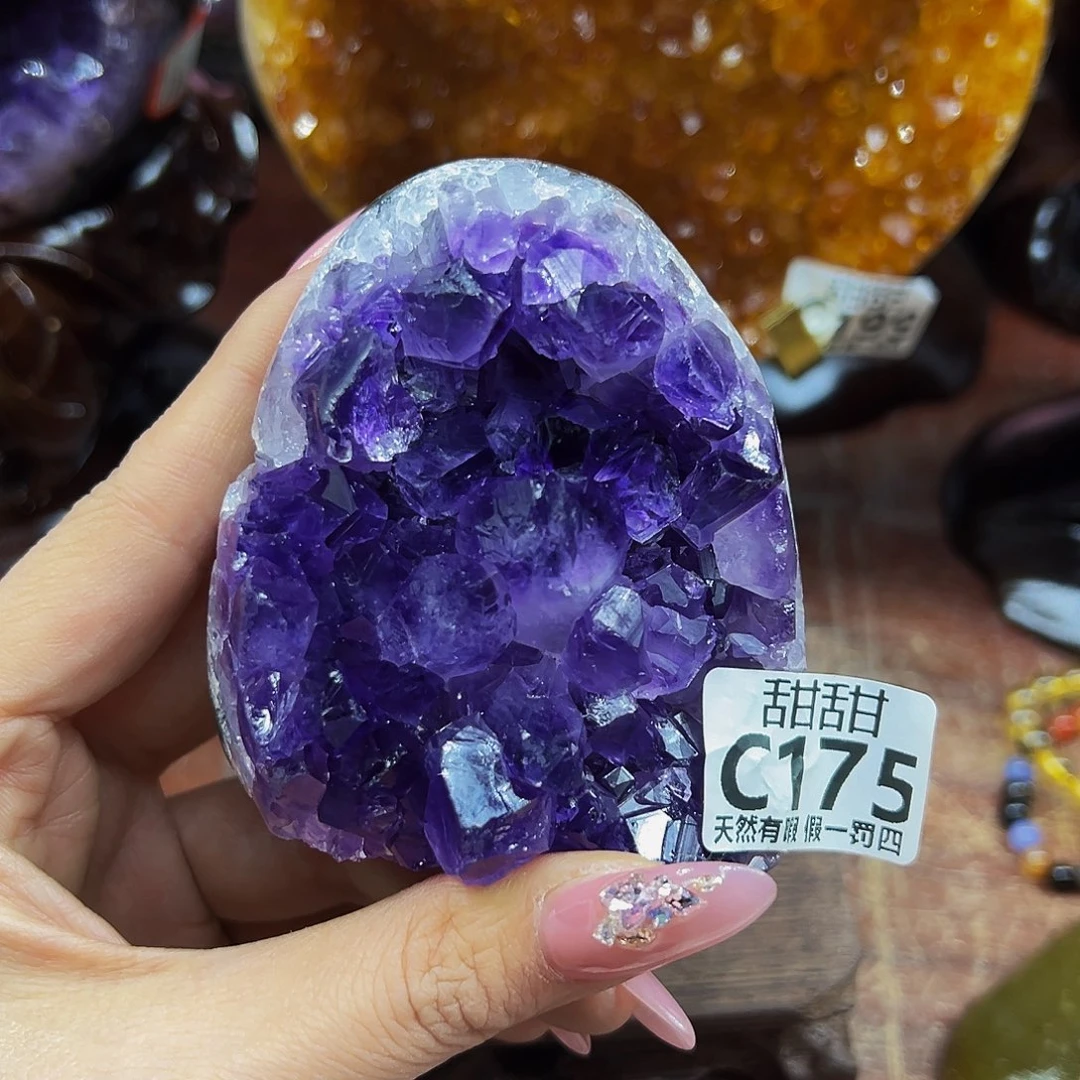 水晶大型摆件未镶嵌