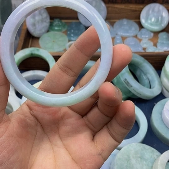 翡翠未镶嵌手镯59