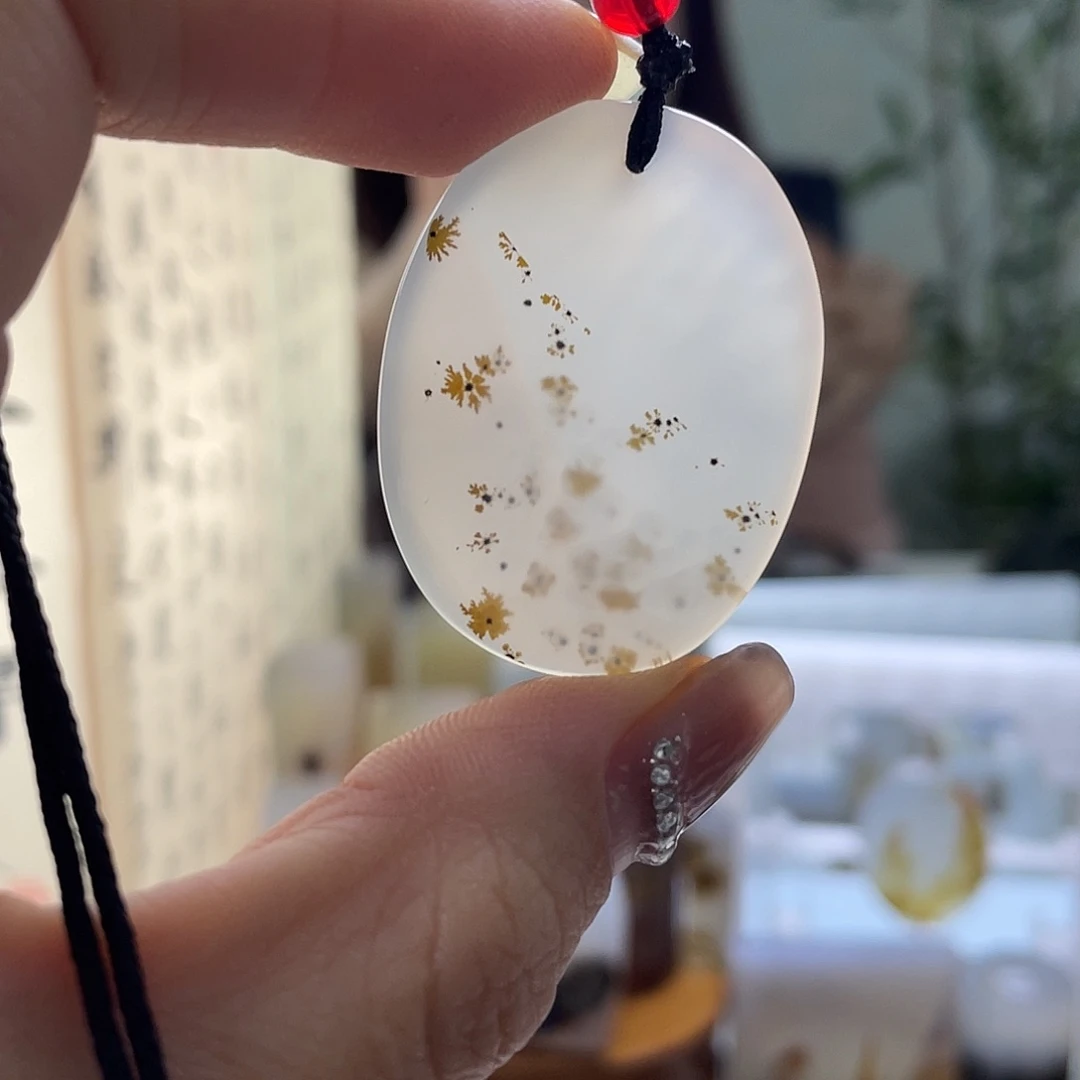 玛瑙/玉髓未镶嵌珠宝奇石