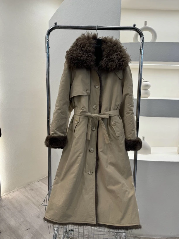 “柏林往事”中长款收腰显瘦保暖纯色冬季常规派克服