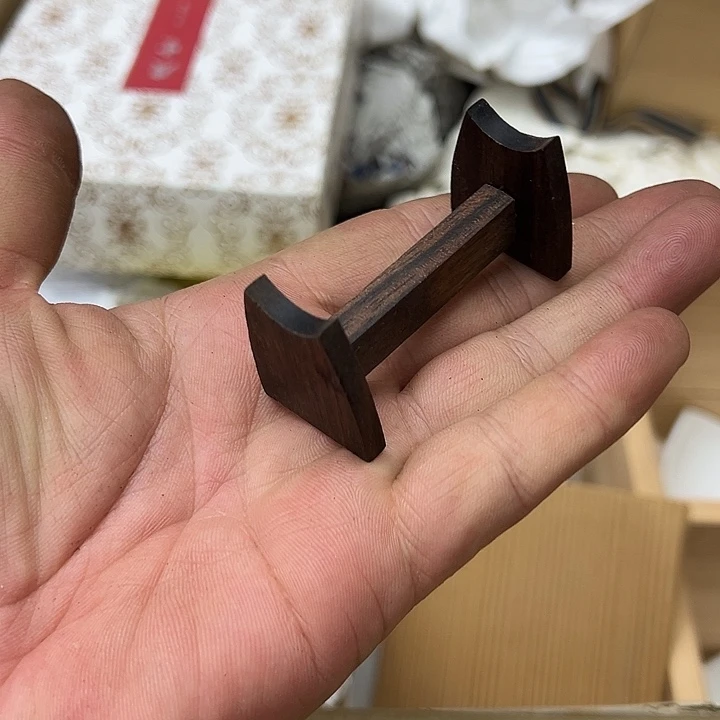 满25包邮。 不退不换.中古品默认瑕疵