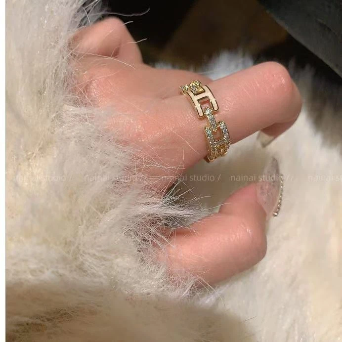 钛钢锆石戒指 字母H戒指~高级感开口ins小众网红指环食指戒女b