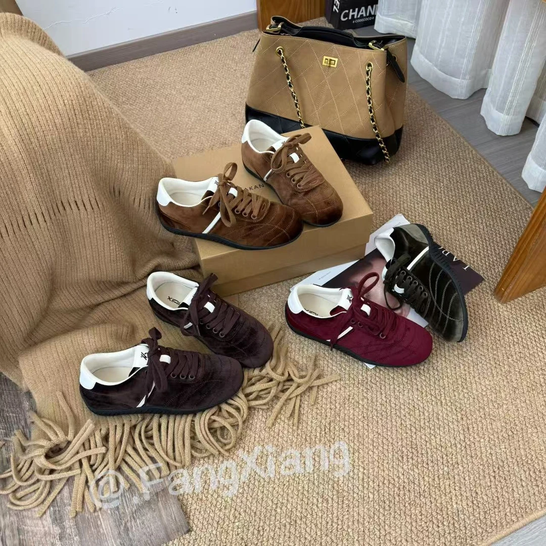 【方向】内增高4公分2025年秋季新款休闲百搭足球鞋女OOTD-8095