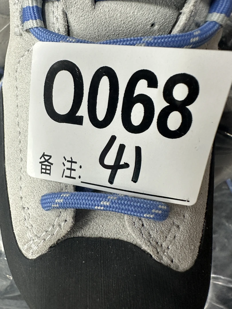 男女户外休闲鞋q068