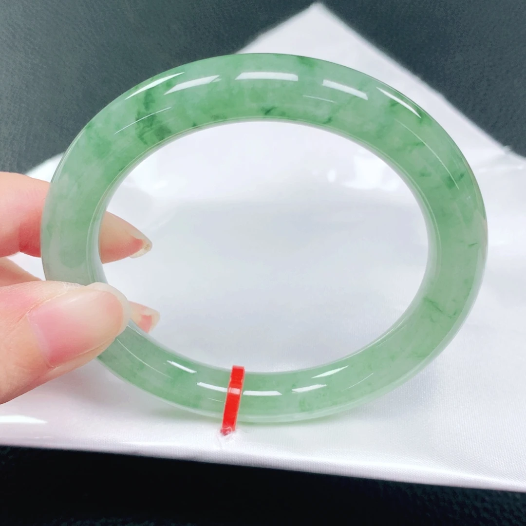 翡翠未镶嵌手镯55圈