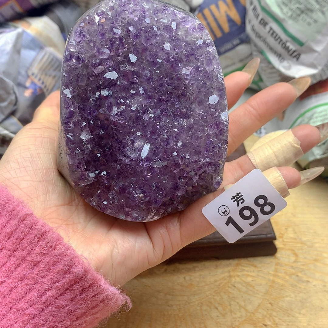 紫晶大型摆件（非配饰）未镶嵌