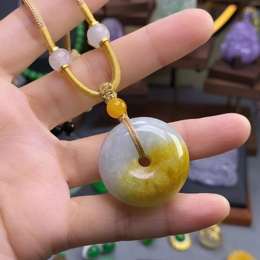 吊坠(赠链)未镶嵌翡翠
