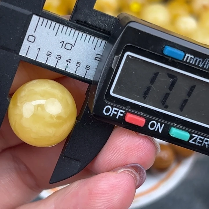 琥珀裸石未镶嵌微瑕1466