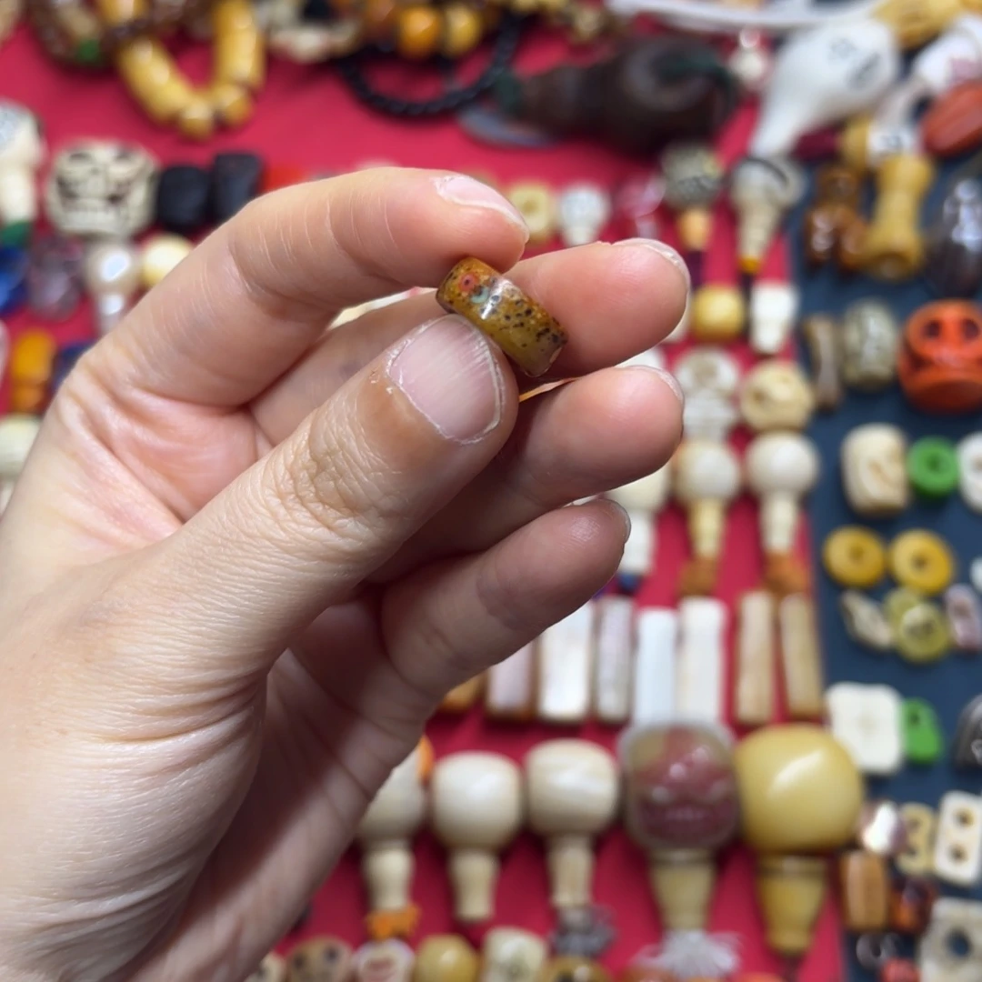 奶*配饰和化妆等工序制作成了