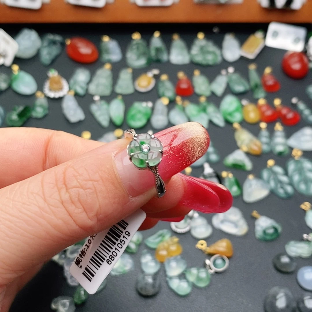 翡翠戒指银S925镶嵌?戒指