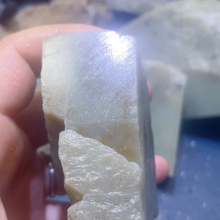 和田玉未镶嵌珠宝半成品