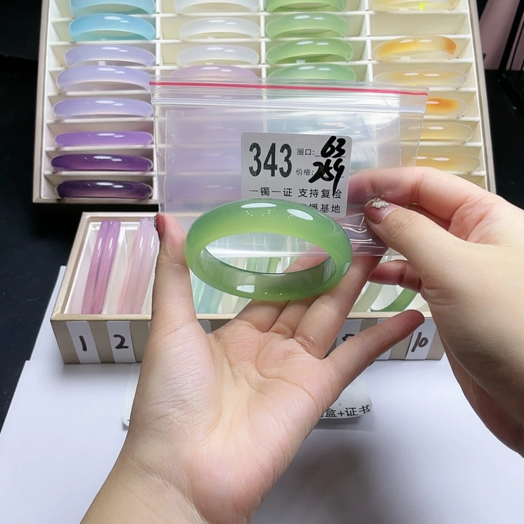 【闪购商品】手镯玛瑙/玉髓未镶嵌平*姐