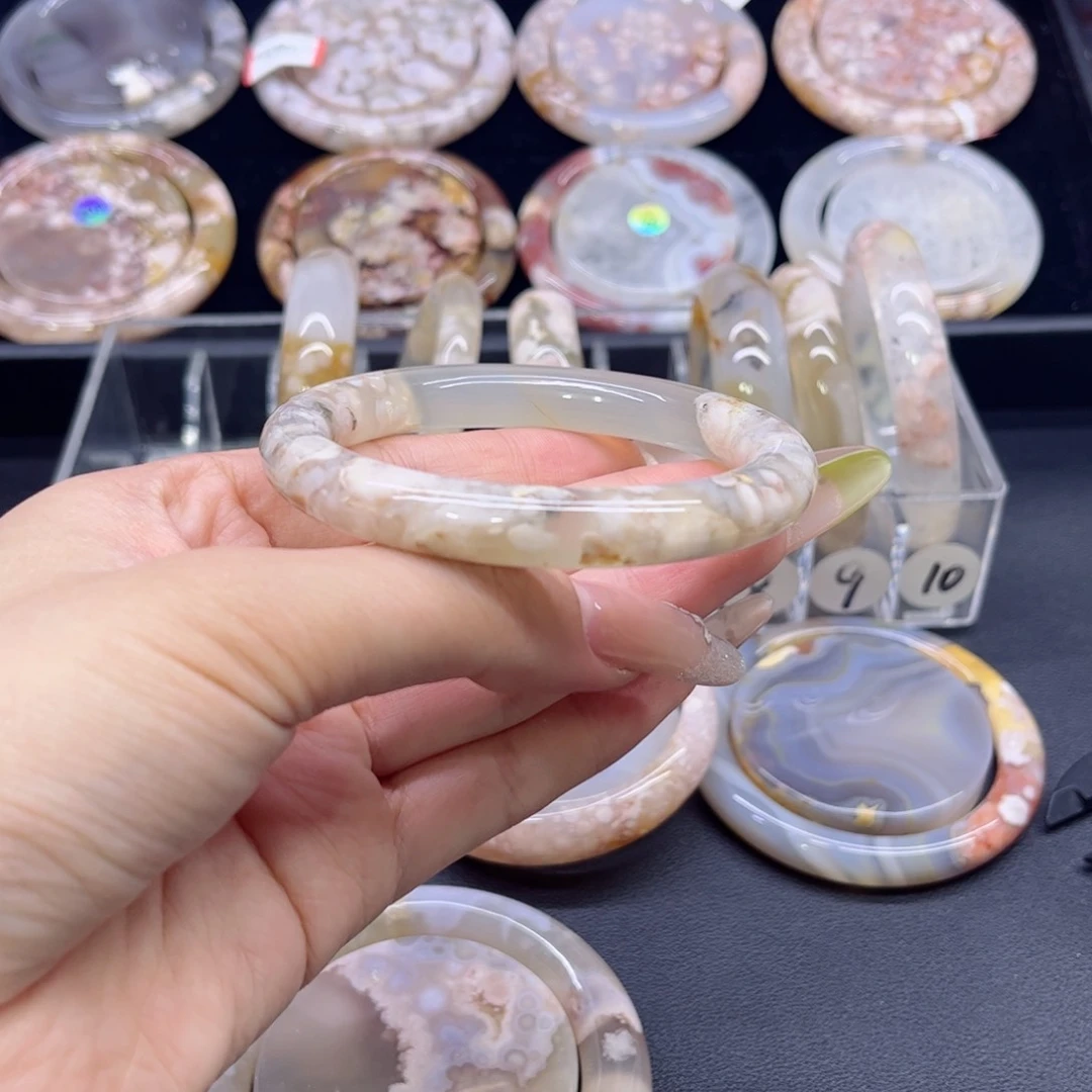 玛瑙/玉髓手镯未镶嵌57