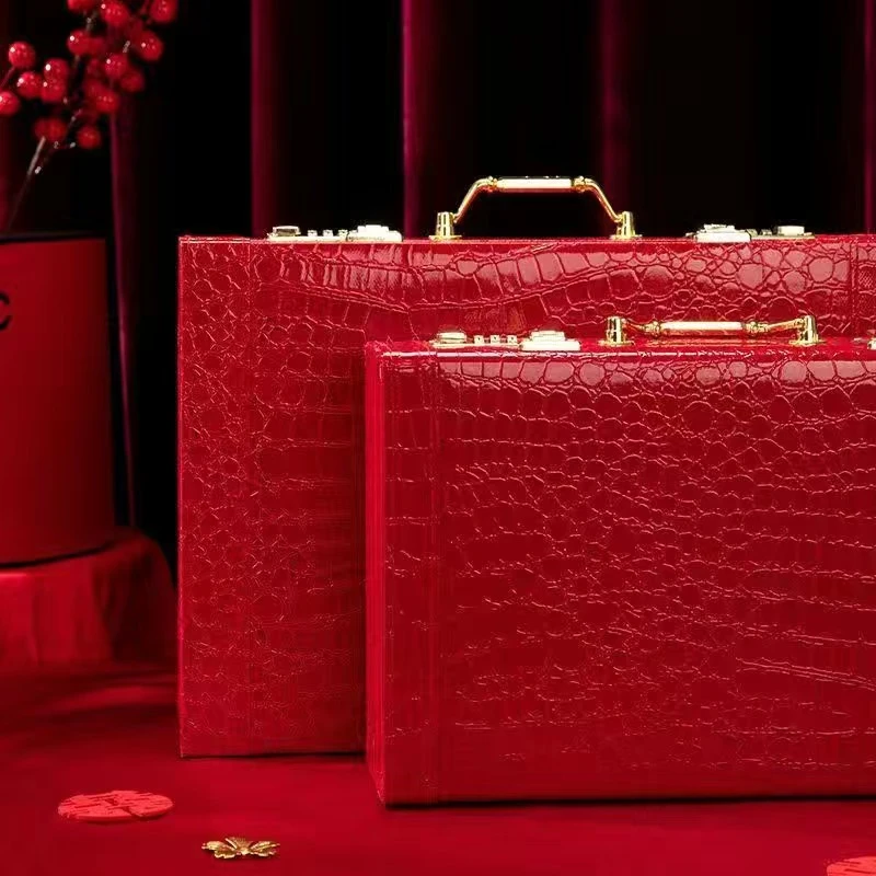 非卖品 定制红色方形礼盒