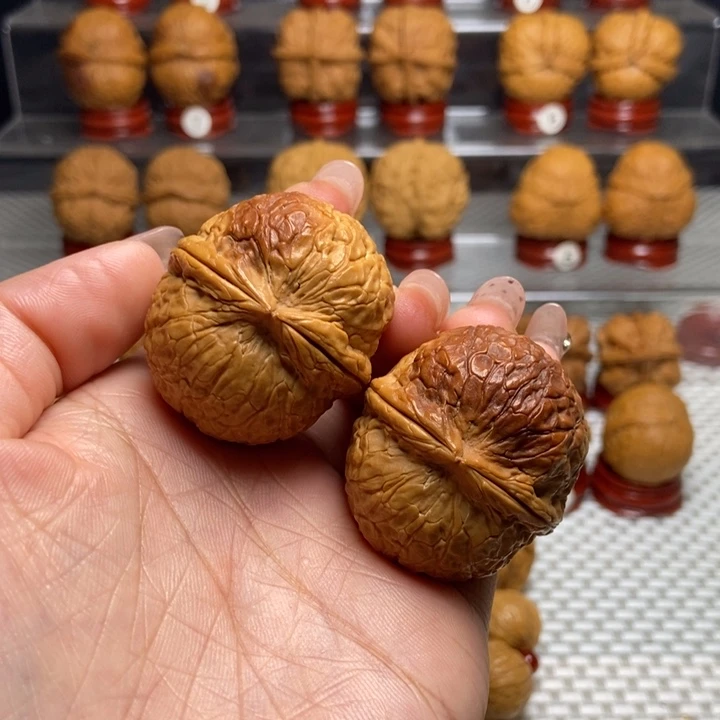 文玩核桃把件18至尊元宝