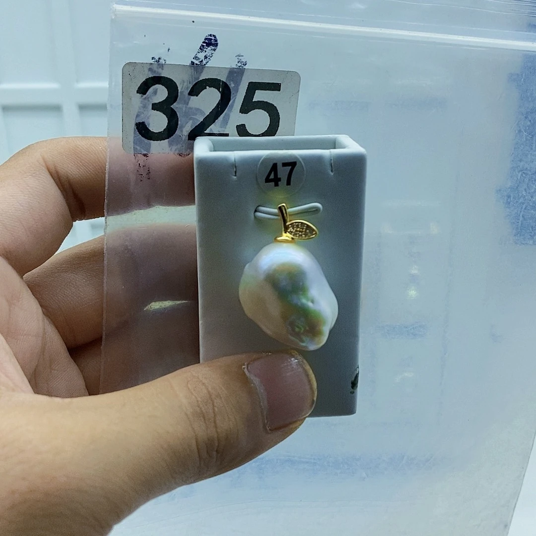 淡水珍珠合金颈饰