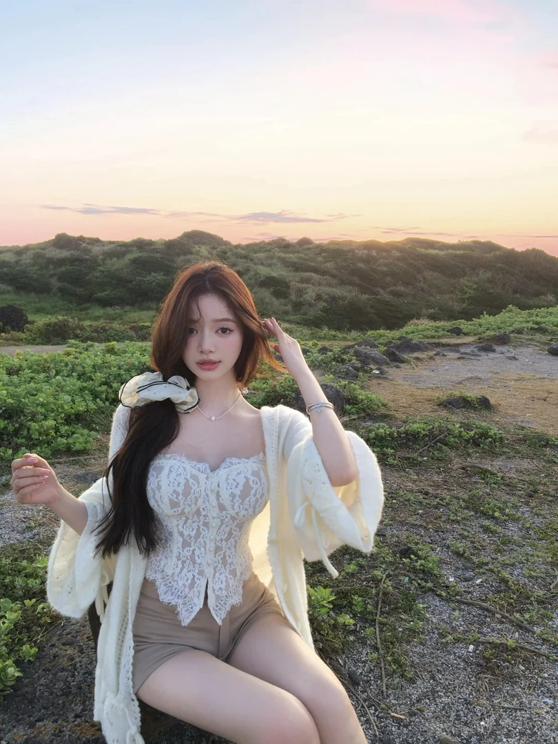 慵懒风气质宽松针织毛衣开衫外套蕾丝内搭背心女显瘦短裤两件套装