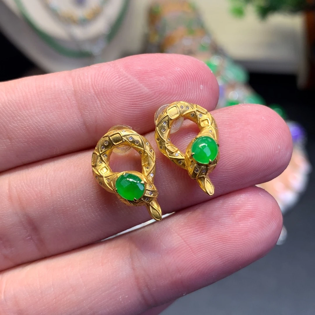 翡翠18K金镶嵌耳饰