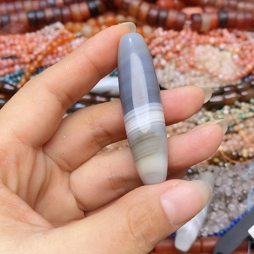 未镶嵌玛瑙/玉髓珠宝半成品一个装
