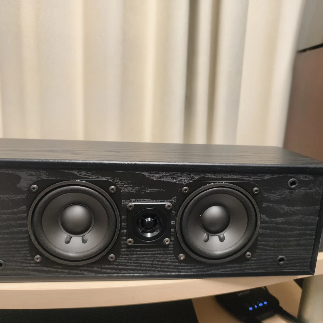 尊宝中置音箱一个，不包邮运费到付不支持退换