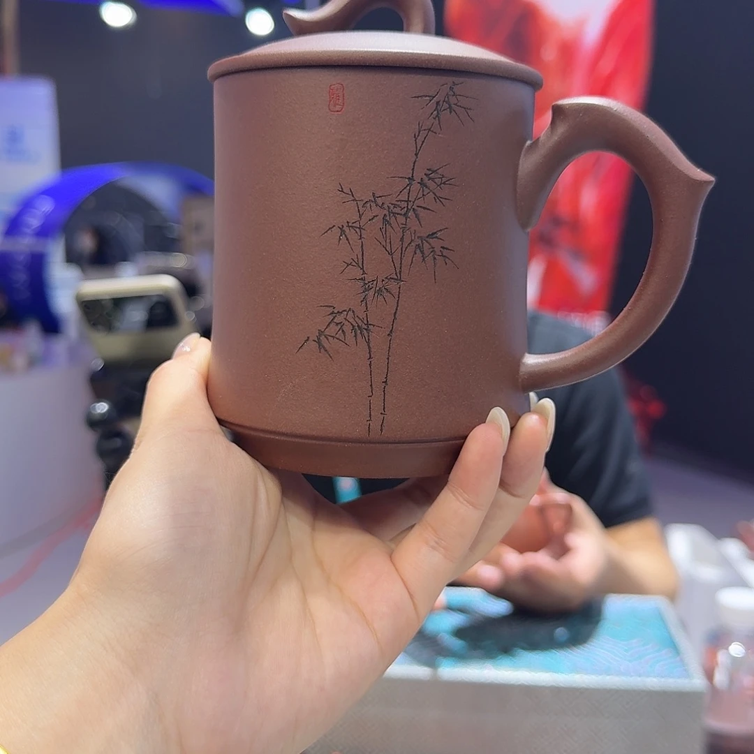 紫砂茶杯紫泥一帆风顺刻绘盖杯！