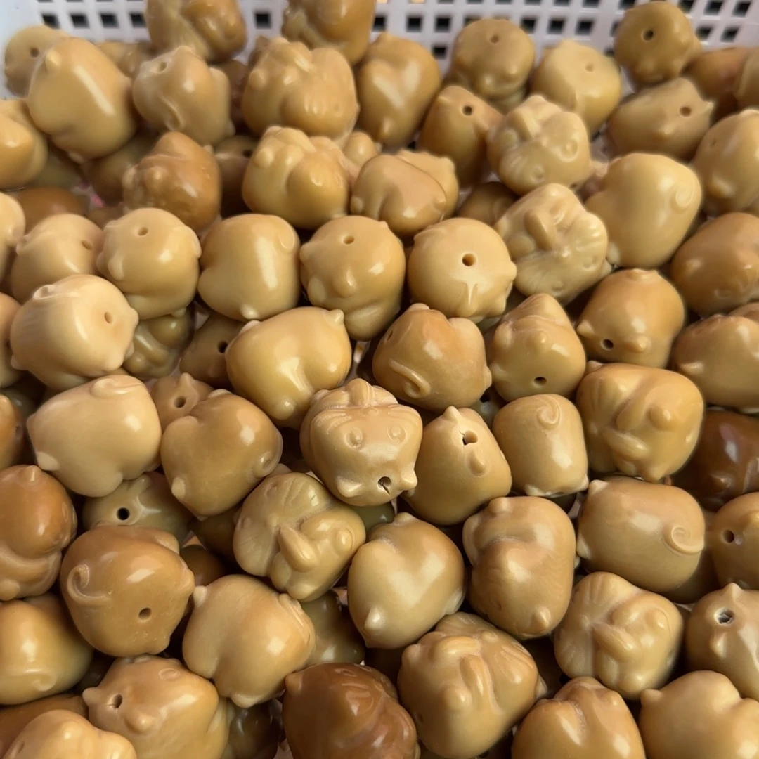 菩提根/象牙果吊坠瑕疵奶茶色仓鼠10颗