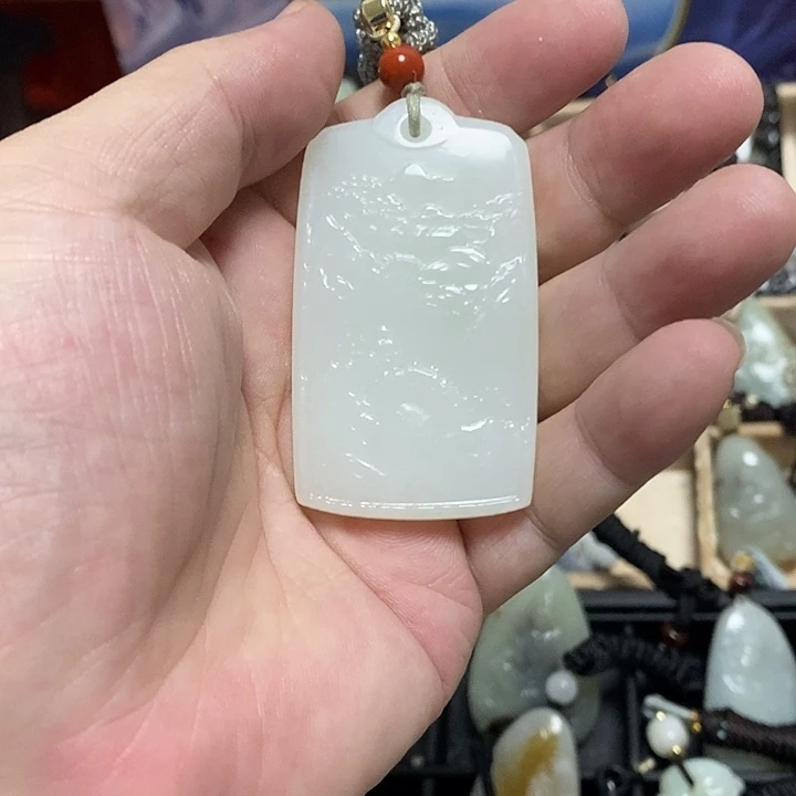 k***k和田玉未镶嵌颈饰