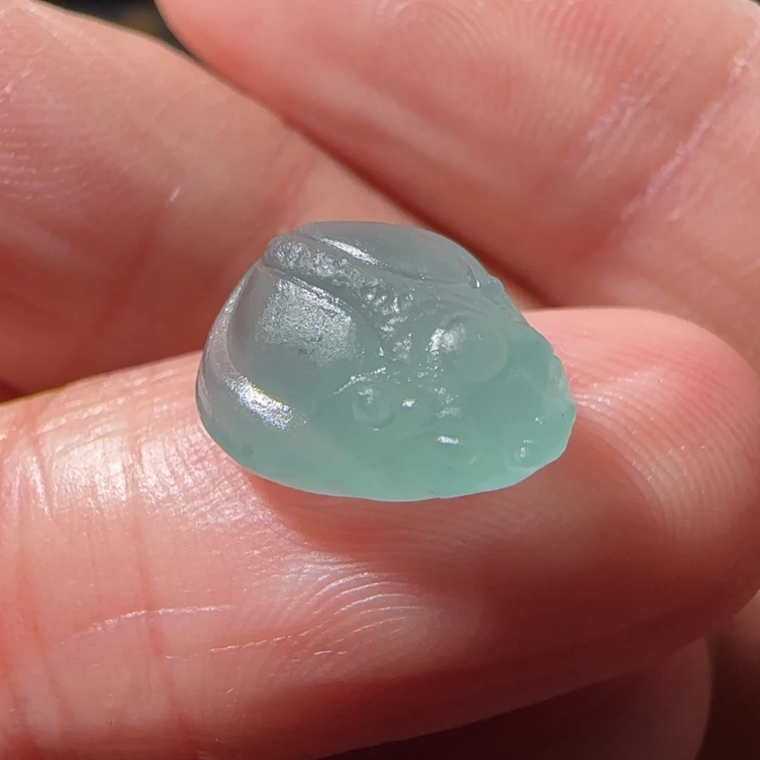 定制翡翠未镶嵌貔貅