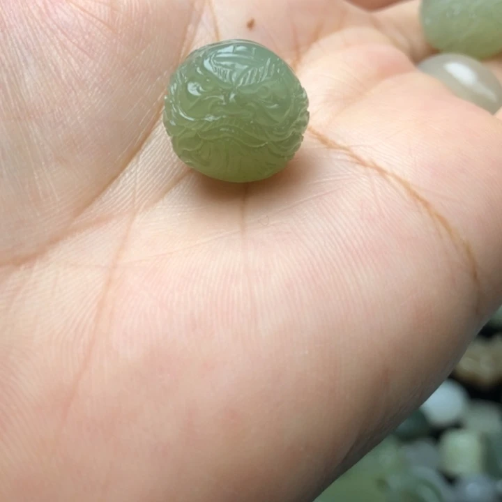 幸***物颈饰未镶嵌和田玉
