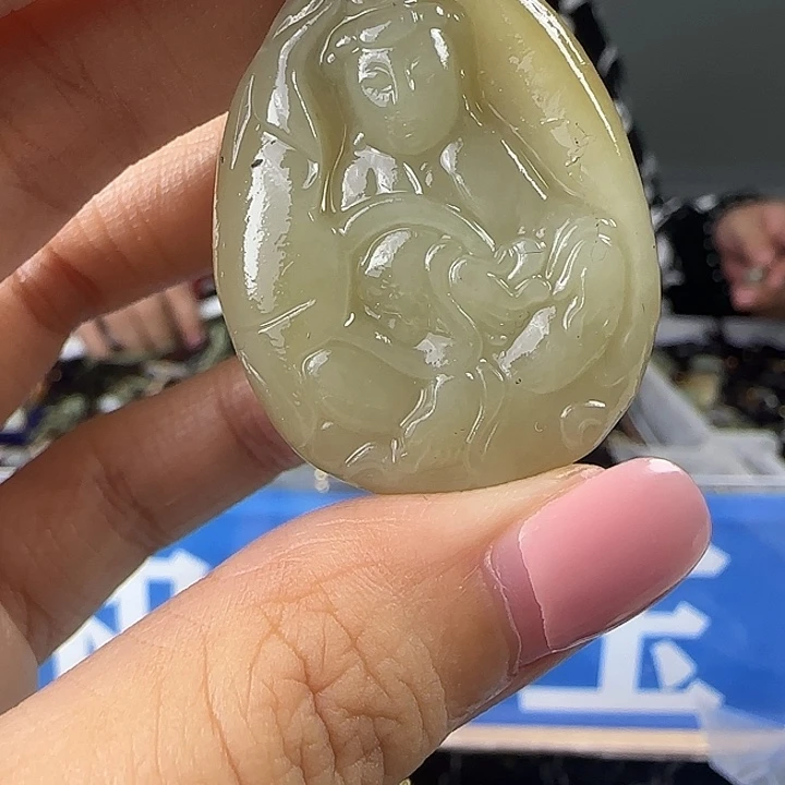 颈饰未镶嵌和田玉