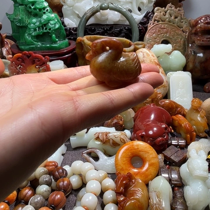 和田玉未镶嵌挂件