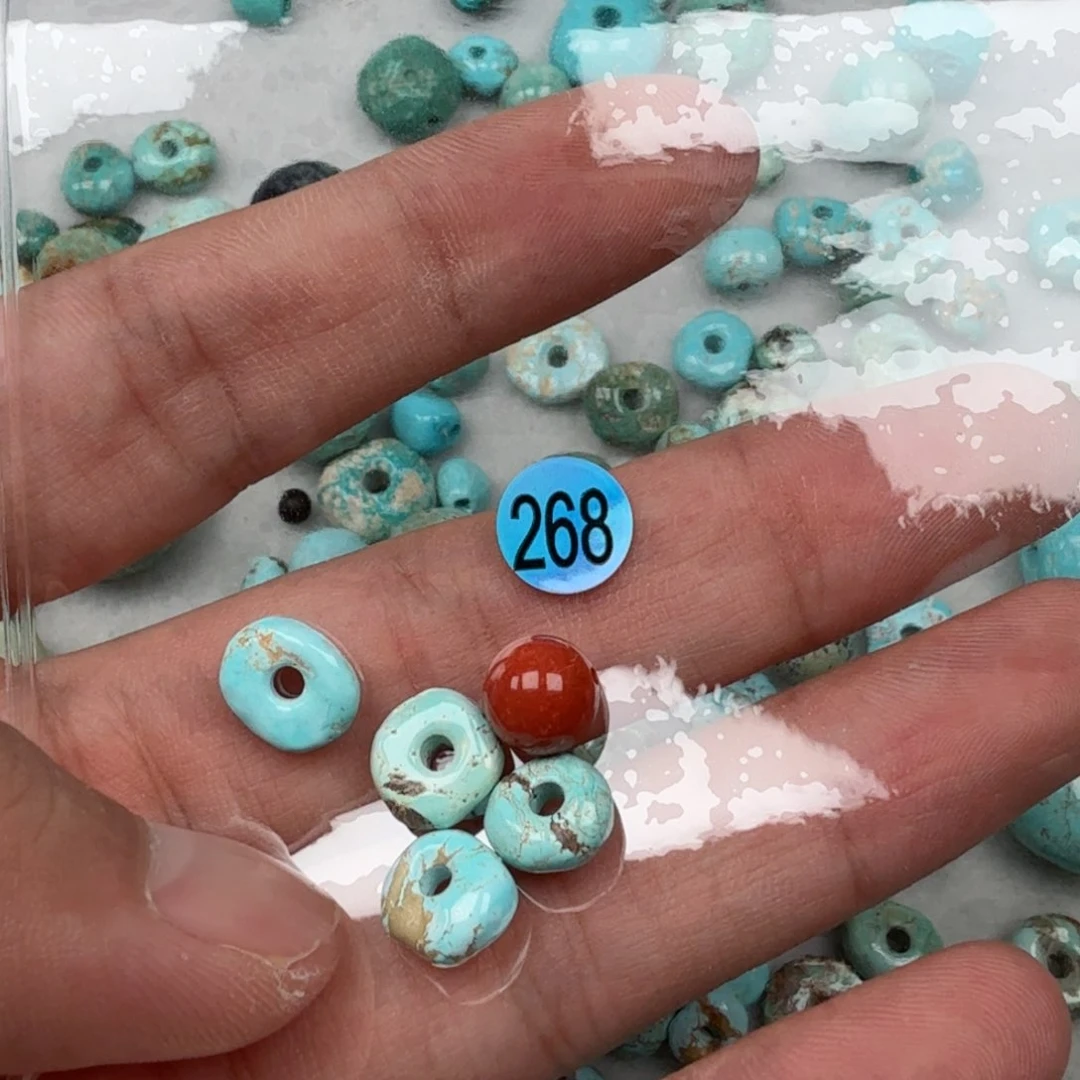 南红玛瑙未镶嵌珠宝奇石