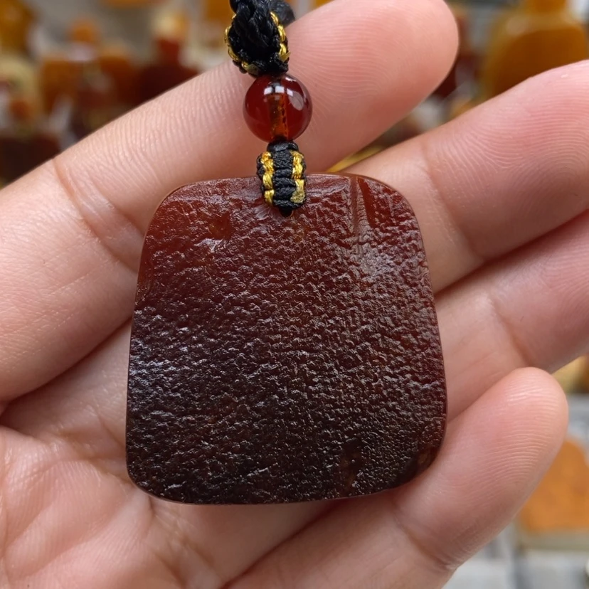 【闪购商品】琥珀颈饰未镶嵌