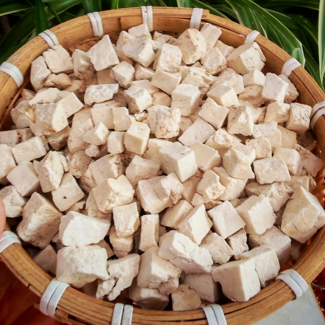 秦岭深山中药材白茯苓块生切干货特产级原色鲜切专用煲汤泡水原料