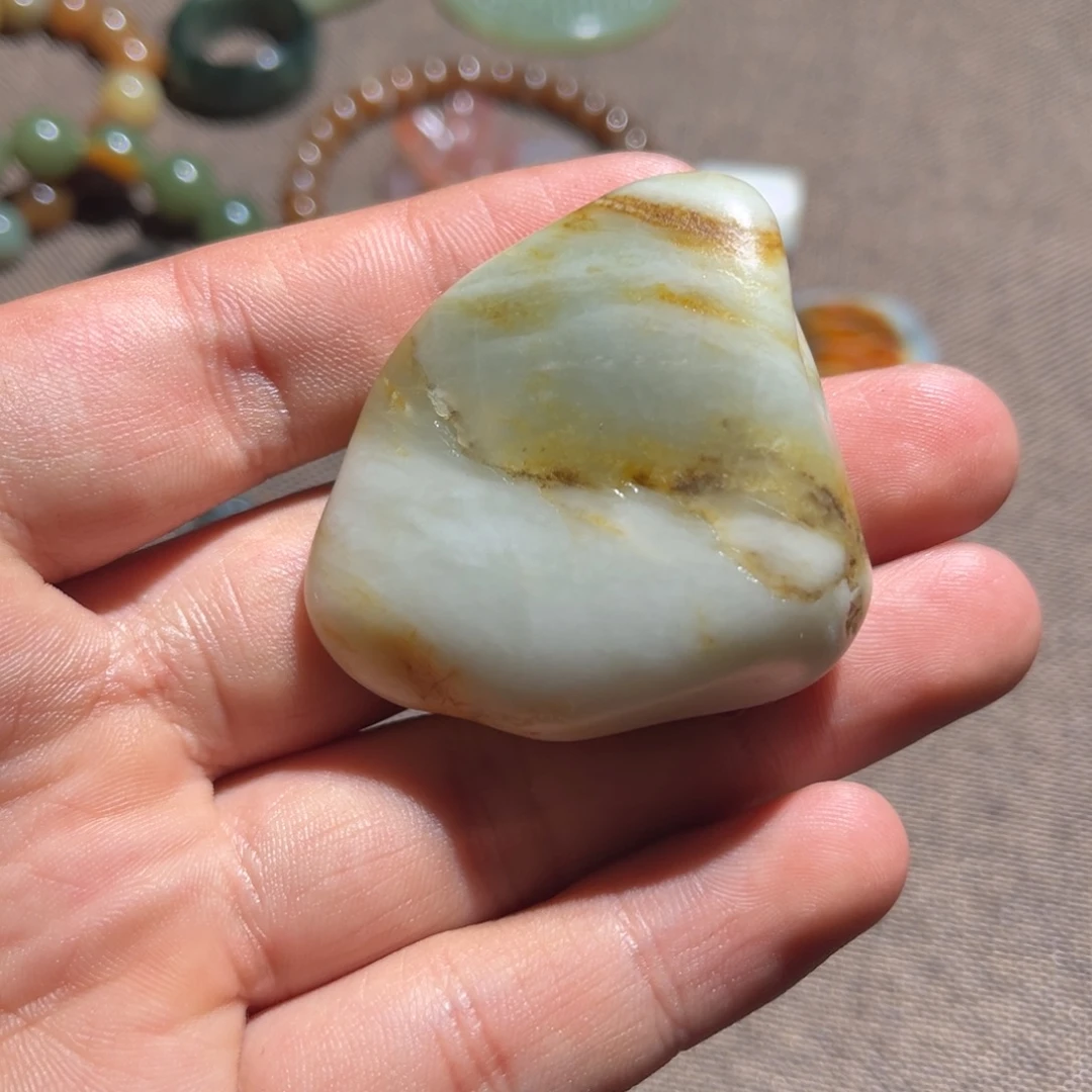 和田玉（糖玉）未镶嵌挂件