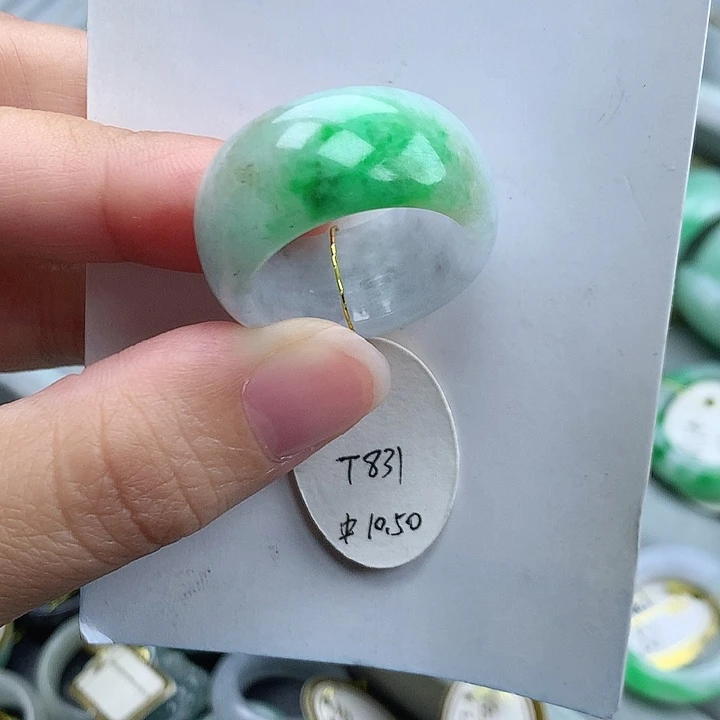 翡翠未镶嵌戒指22.23号