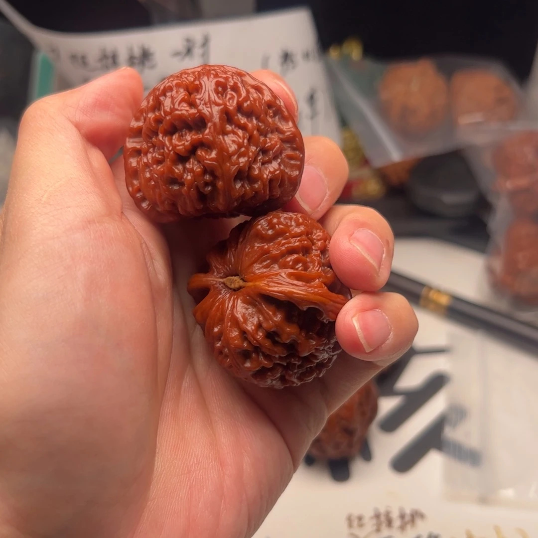 把件文玩核桃白狮42文玩核桃