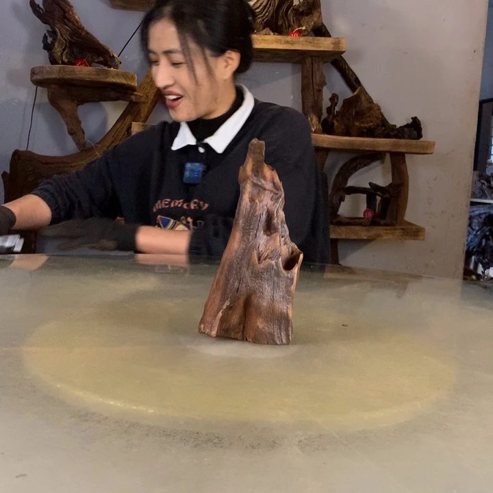 黄***。天然的云南紫柚木会黄水