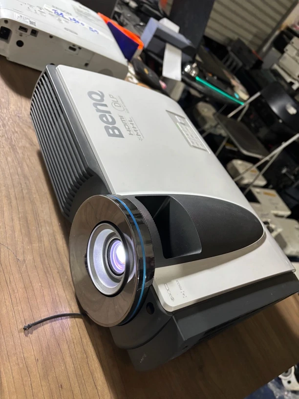 9新 Benq/明基 二手 明基激光投影仪 运费自理