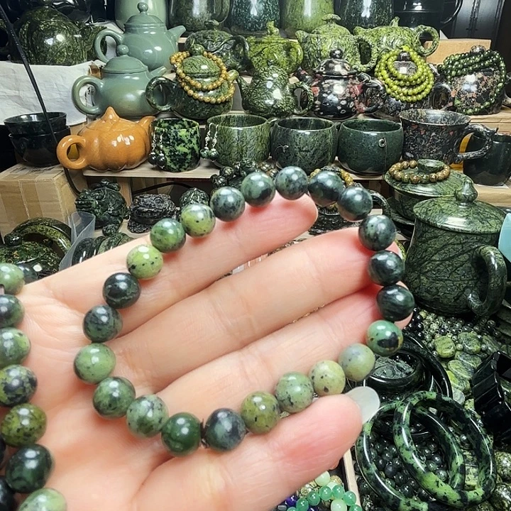 蛇纹石玉未镶嵌珠宝半成品藏玉药王石福利款0.8单圈手串