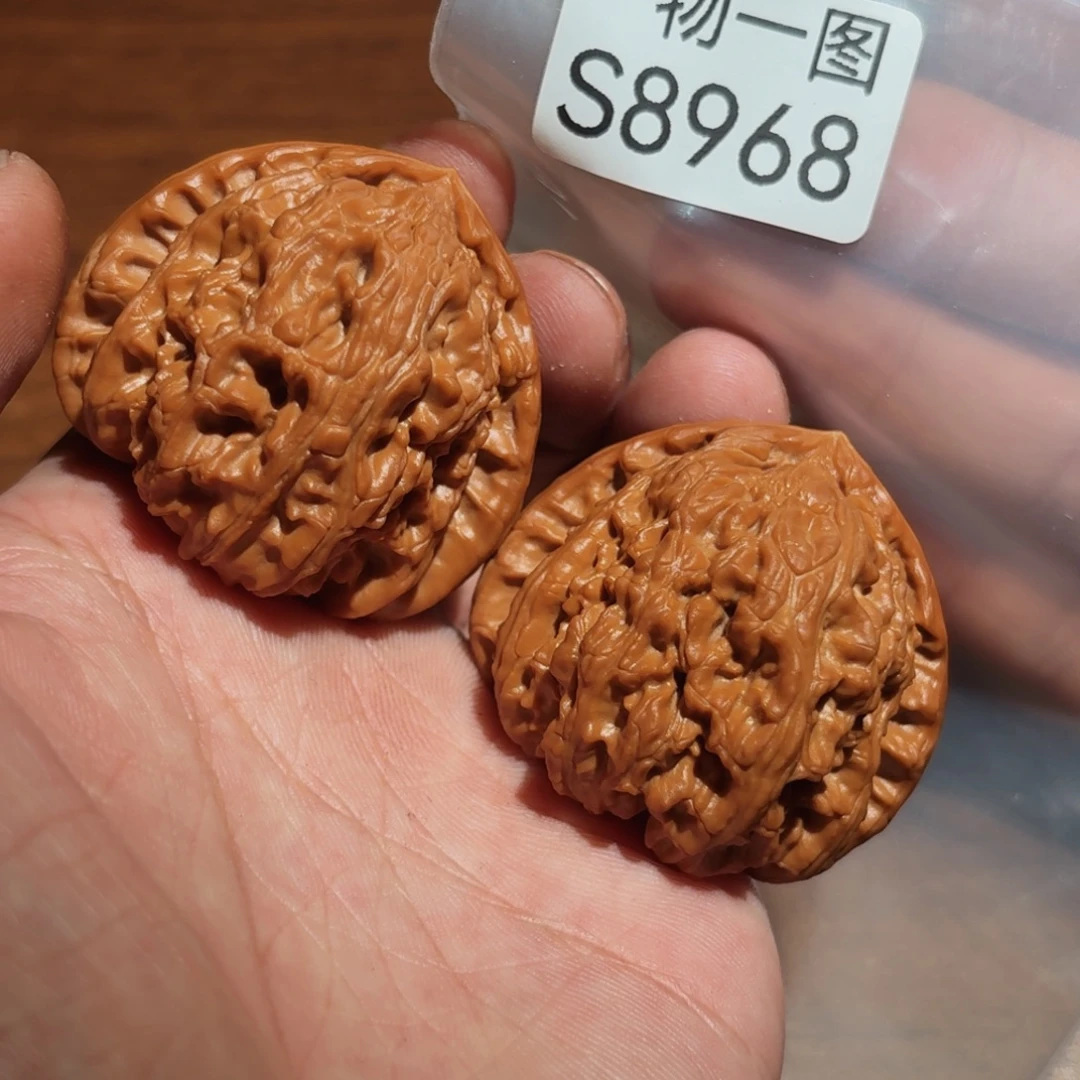 吊坠文玩核桃三角白
