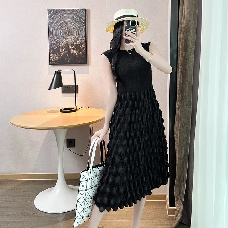 三宅预褶皱连衣裙女季新款无袖弹力面料宽松气质中长款压褶裙