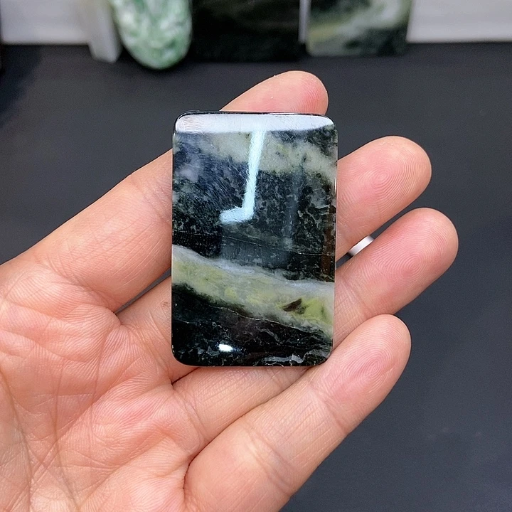 独山玉无事牌未镶嵌李*祥