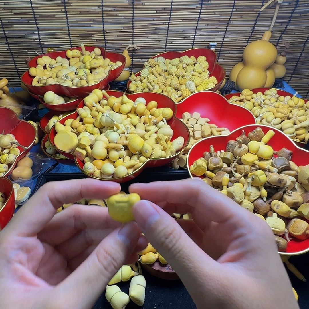 雨****葫芦小熊饼干全品黄色一个