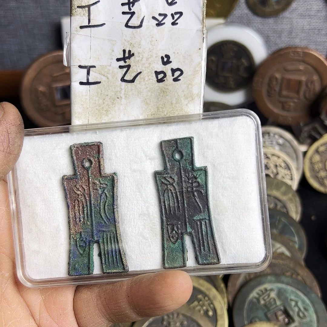 铜氟*汀现代文创工艺品