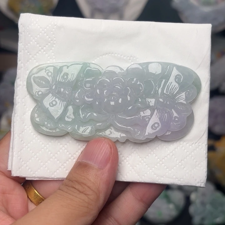 翡翠未镶嵌颈饰吊坠