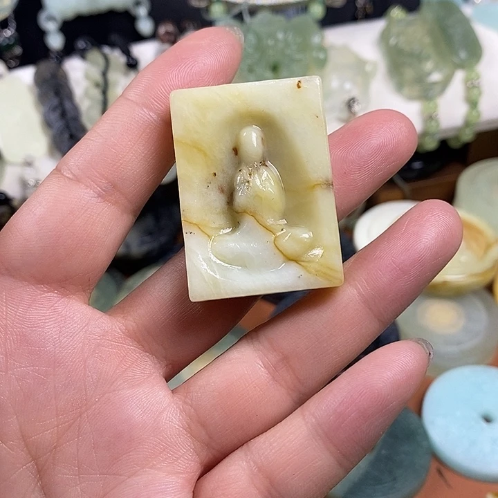 蛇纹石玉合金颈饰