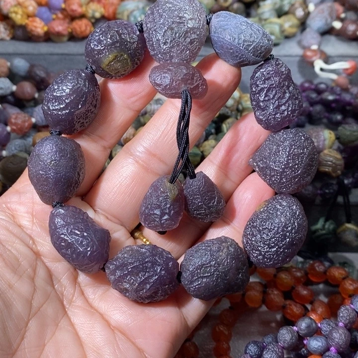 未镶嵌玛瑙/玉髓珠宝奇石心*